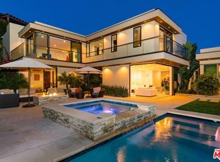 525 Bellagio Ter, Los Angeles, CA 90049