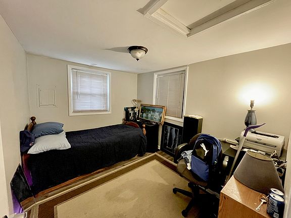4th image of 511 N Elmwood Dr