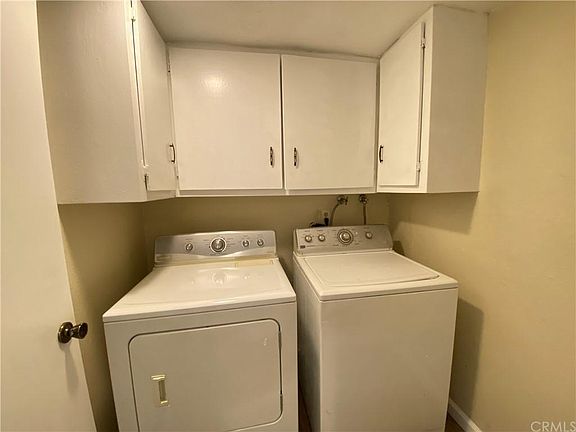 2nd image of 300 E Chestnut Ave APT K