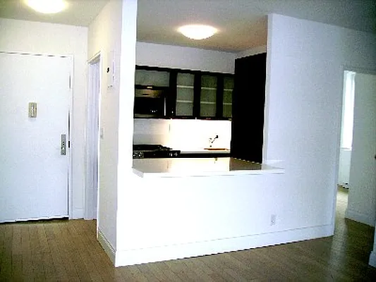 Rented by Levan Real Estate | media 44