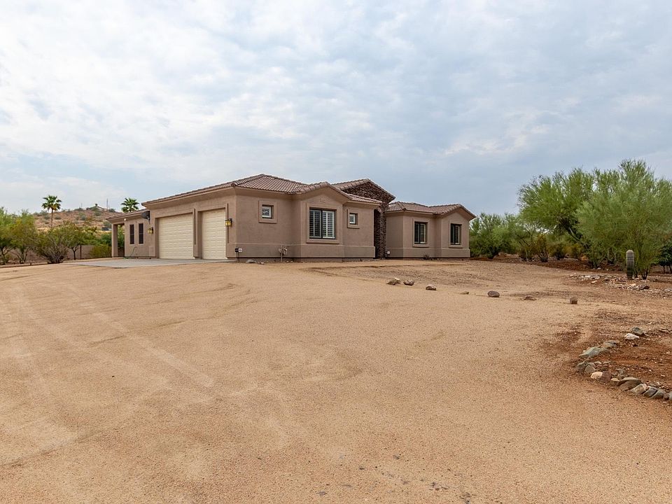 1st image of 1049 E Tumbleweed Dr