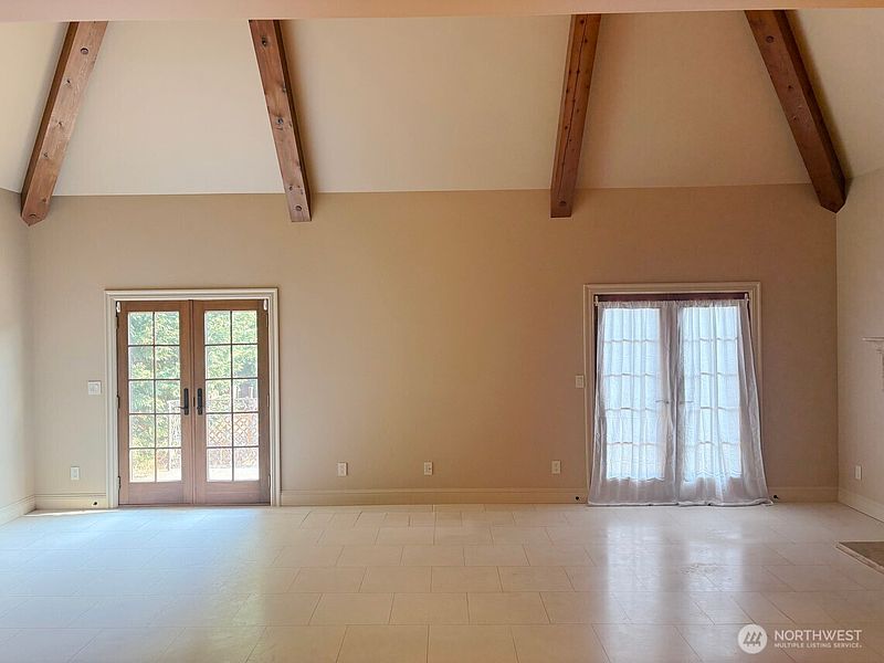 5th image of 3307 NE 7th Street