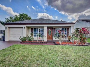 5784 Pebble Brook Ln, Boynton Beach, FL 33472