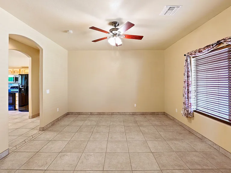 4212 S Hackberry Dr — Photo 8