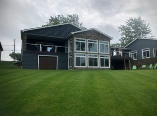 10650 Glendalough Ln, Cement City, MI 49233