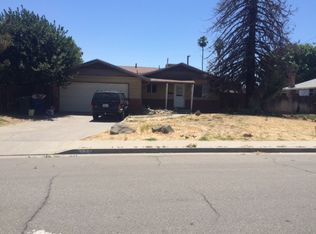297 Hazelwood Dr, Lemoore, CA 93245