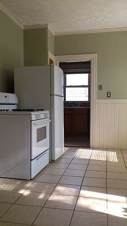 2nd image of 549 Hope St Fl 2nd