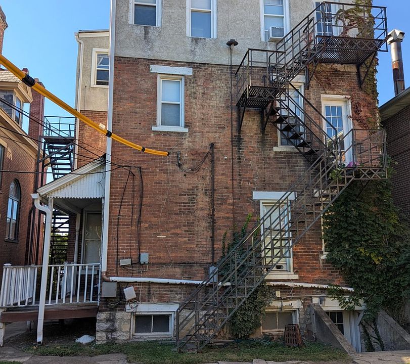 2nd image of 1520 Neil Ave APT 3A