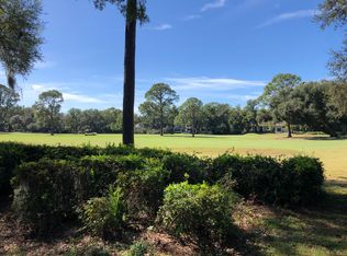 211 Country Club Ln, Charleston, SC 29412