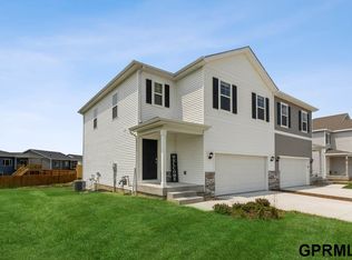 7916 N 169th St, Bennington, NE 68007
