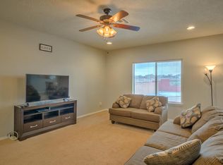 3205 Llano Vista Loop NE, Rio Rancho, NM 87124