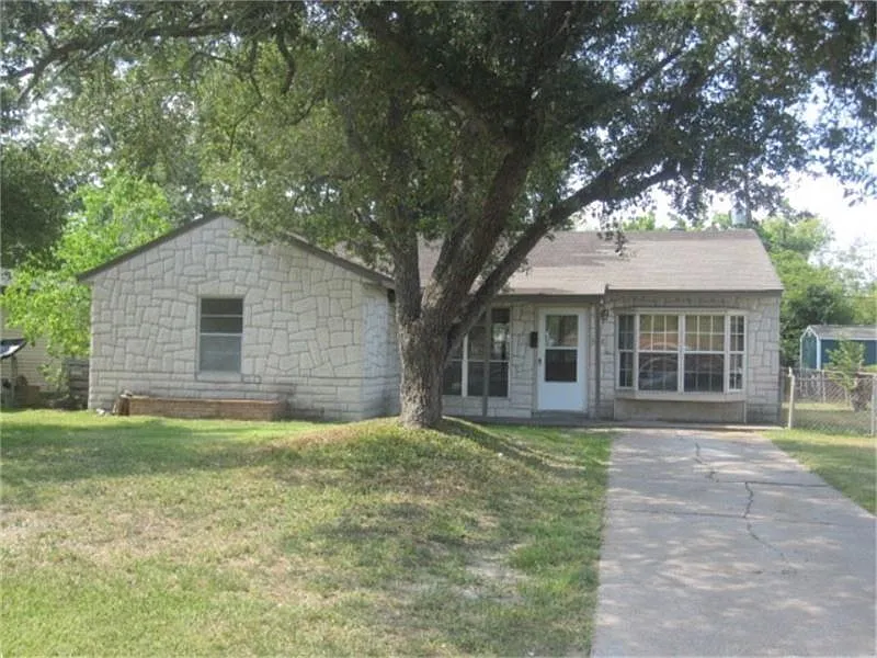5422 Thrush Dr