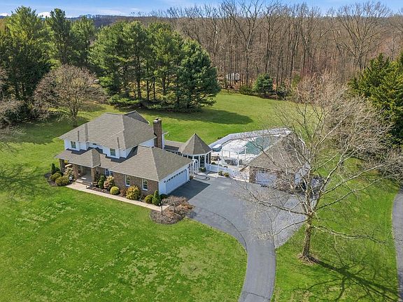 3rd image of 4052 Ganford Ct