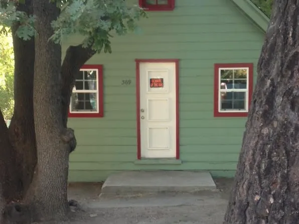 369 Log Ln, Crestline, CA 92325