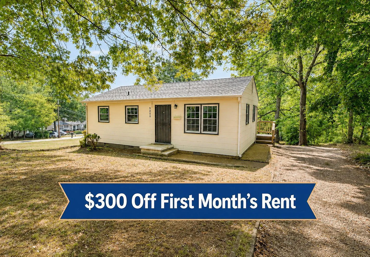 3 bed, 1.0 bath, 816 sqft, $1,145 — Photo 1