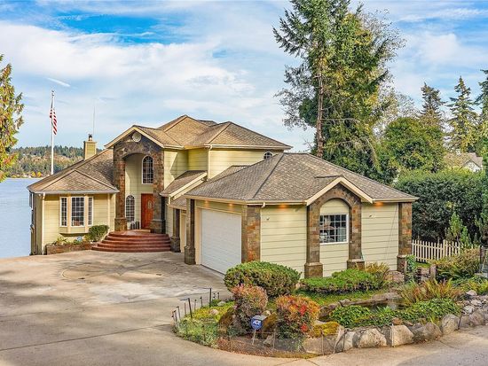 6183 Point Glover Ln E, Port Orchard, WA 98366