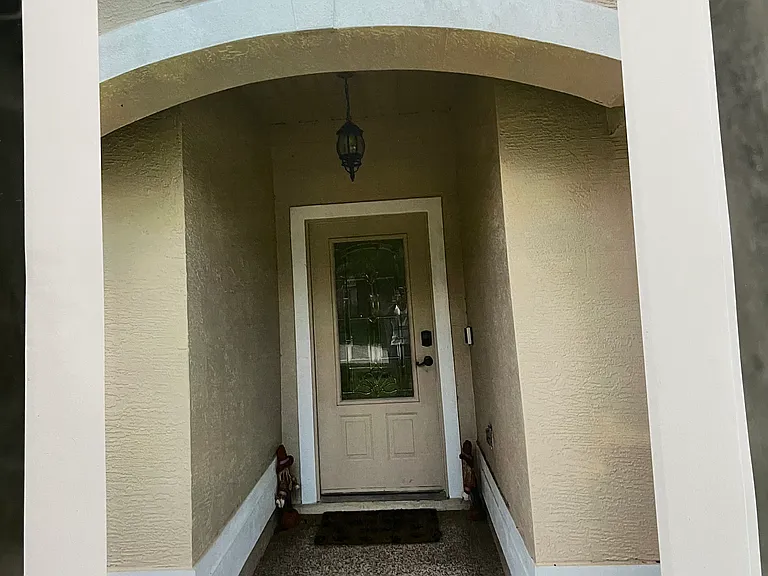 625 Clairmont Ln — Photo 8