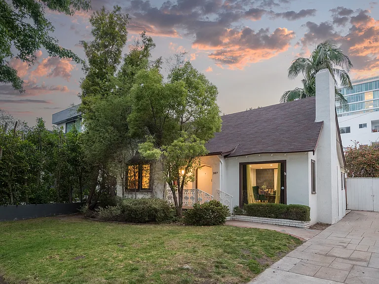 307 S La Peer Dr — Photo 23