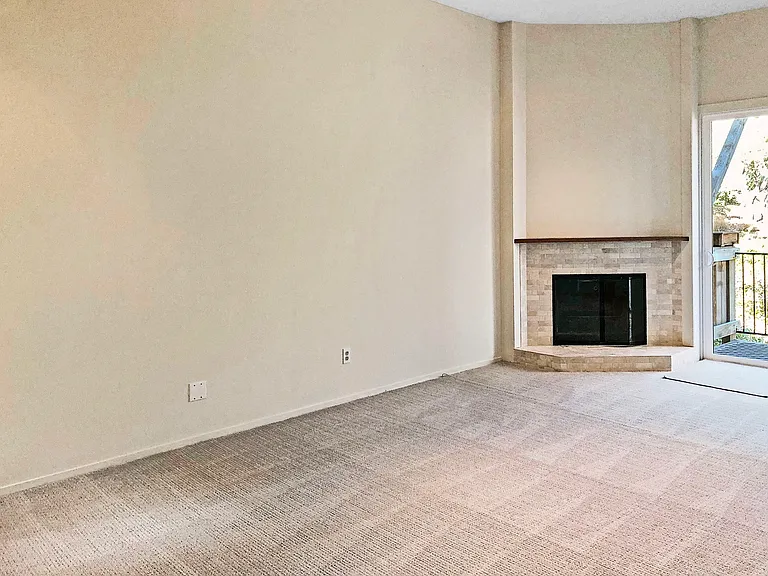 532 Seaver Dr — Photo 3