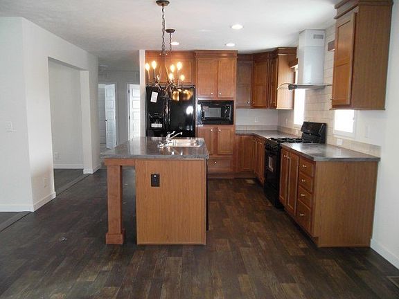 2nd image of 1585 Ray Blvd #757