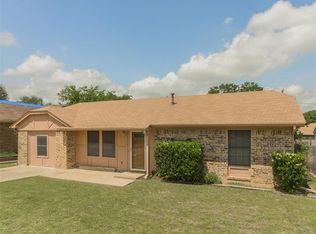 5808 Springtide Dr, Fort Worth, TX 76135