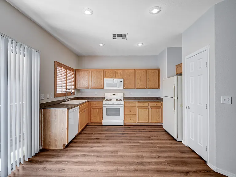 9909 Wingate Creek Ct — Photo 17