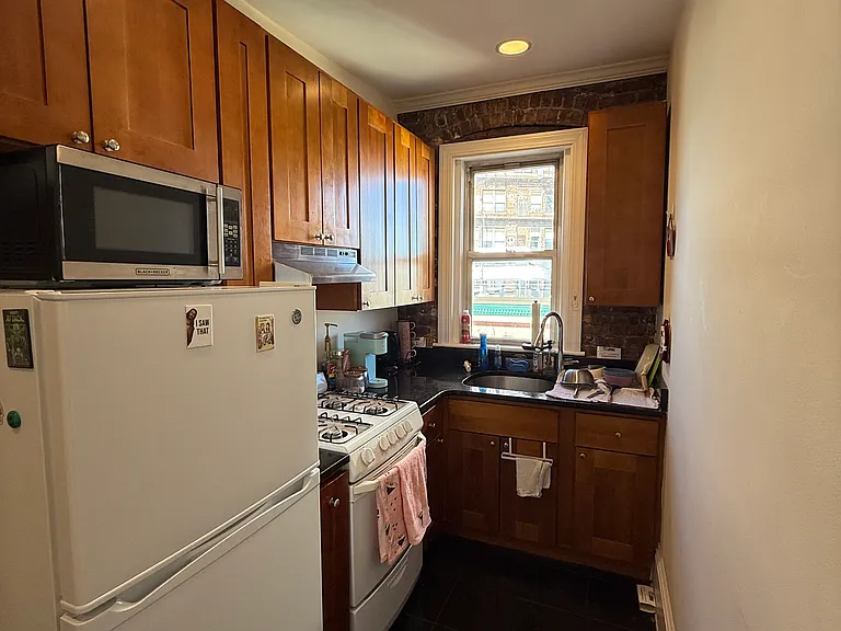 13 Haviland St #3 — Photo 2