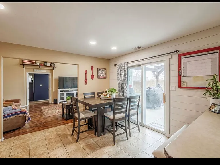 3060 Joel Ct — Photo 15