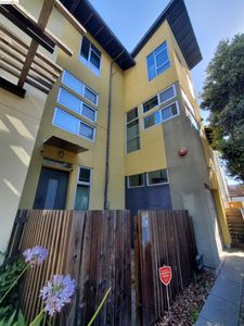 15 Ambler Ln, Oakland, CA, 94608