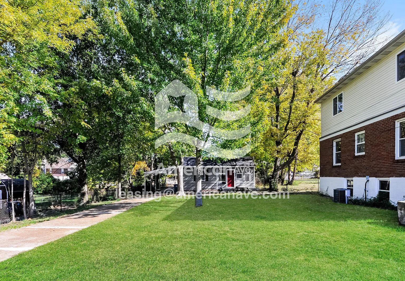 3 bed, 1.0 bath, 953 sqft, $1,151 — Photo 1
