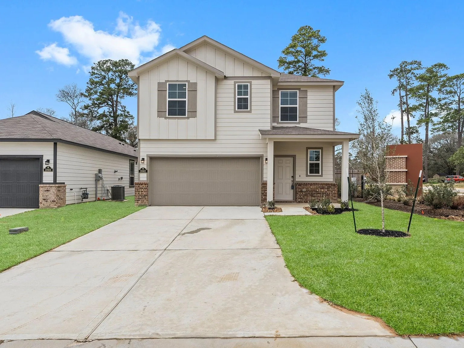 4 bed, 2.5 bath, 1785 sqft, $2,100 — Photo 1