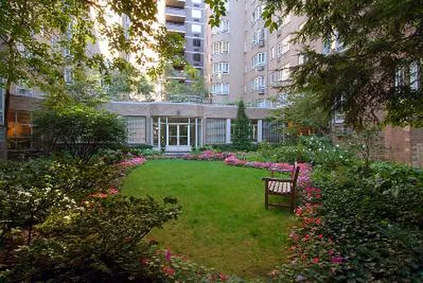 Sold by Corcoran | media 6