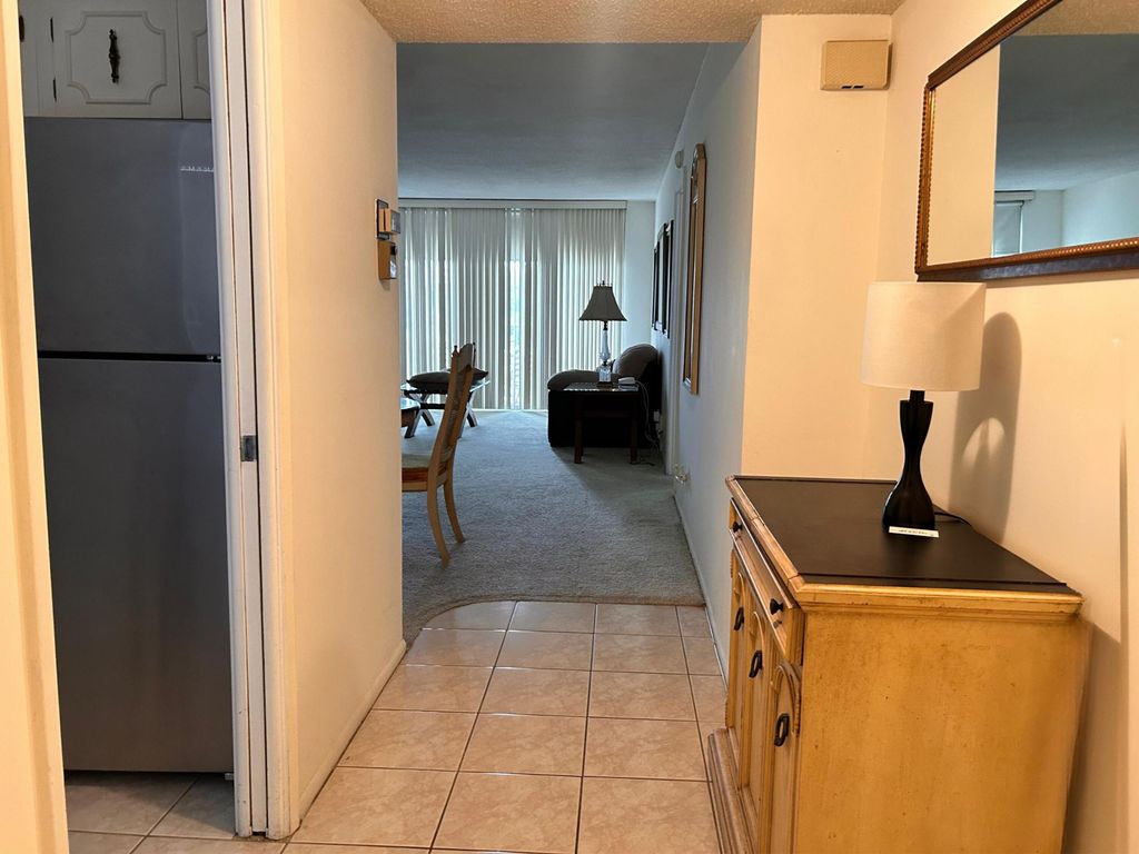 2851 S Palm Aire Drive #405, photo 6