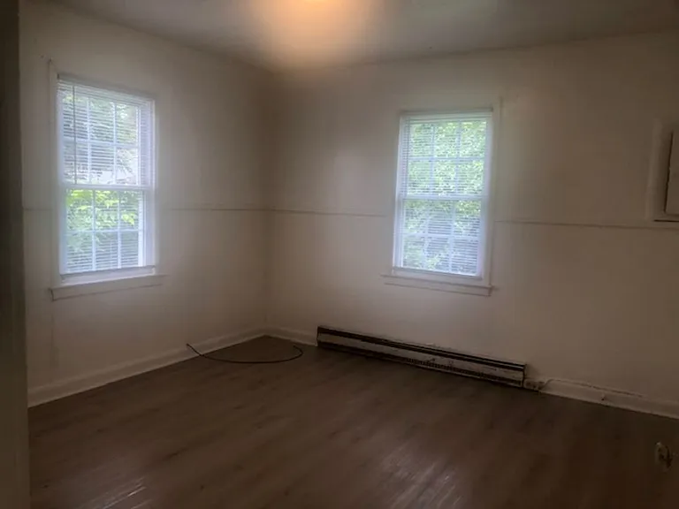 2730 Knox Ave — Photo 6