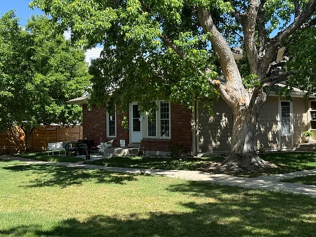 2 bed, 810 sqft, $2,195 — Photo 3
