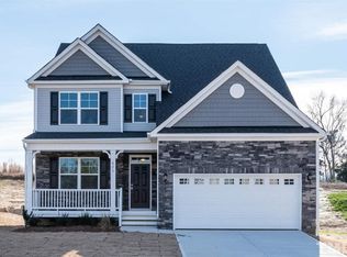 423 Grey Hawk Dr, Garner, NC 27529