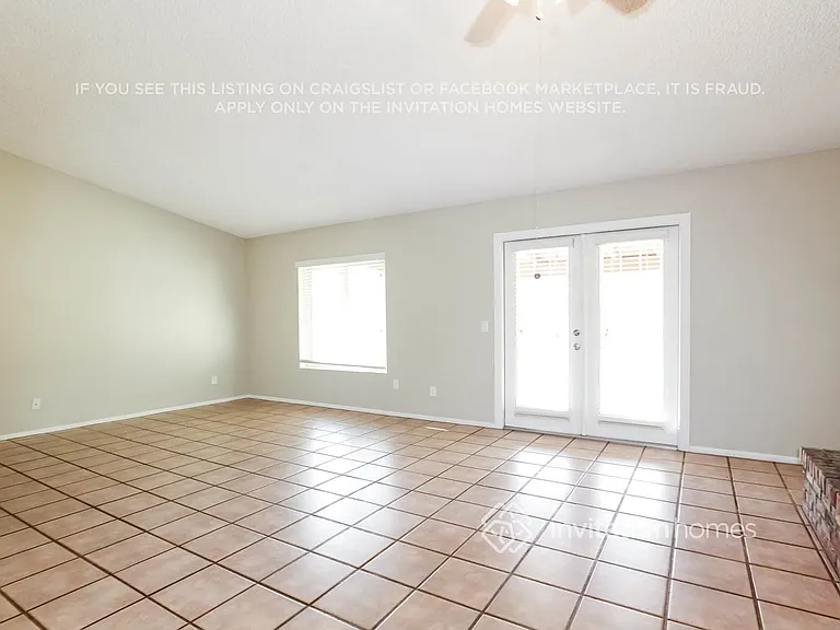 18433 N 2nd Dr — Photo 5