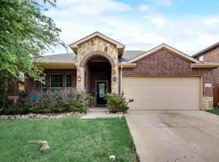 2028 Carriage Rd, Heartland, TX 75126