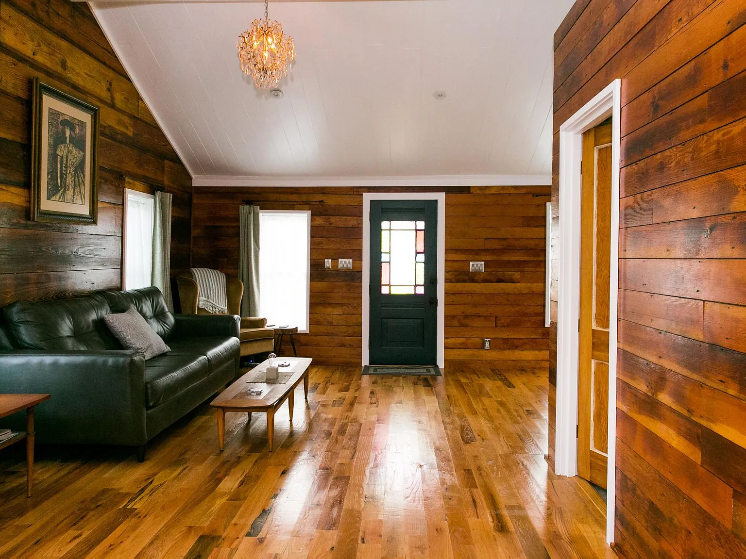 2 bed, 1015 sqft, $3,400 — Photo 2