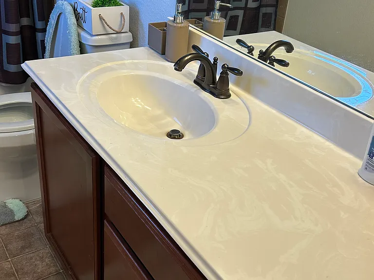 7611 Connemara Dr — Photo 10