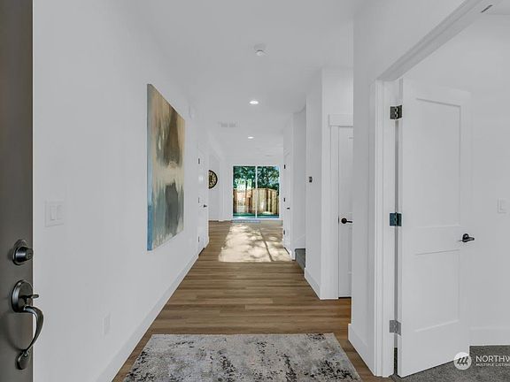 5th image of 820 198th Street Ct E