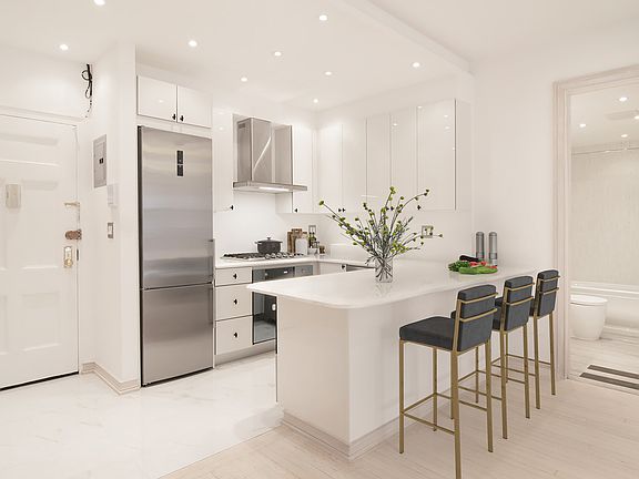 3rd image of 145 W 58th St #7E