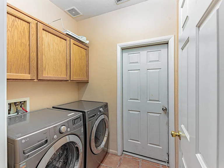 3921 Aloha Ln — Photo 40