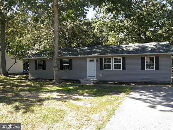 2nd image of 22337 Sandra Ln
