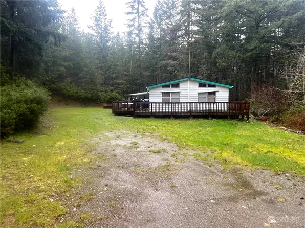 171 NE Madrona Avenue, Tahuya, WA 98588