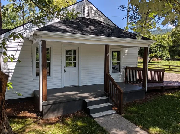 11 Morgan Cove Rd, Candler, NC 28715