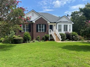4715 Deer Crossing Ct, Flowery Branch, GA 30542
