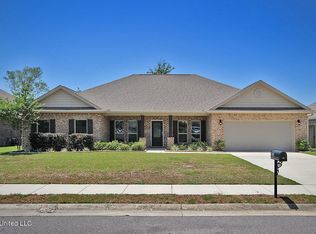 148 Oyster Catcher Cv, Ocean Springs, MS 39564