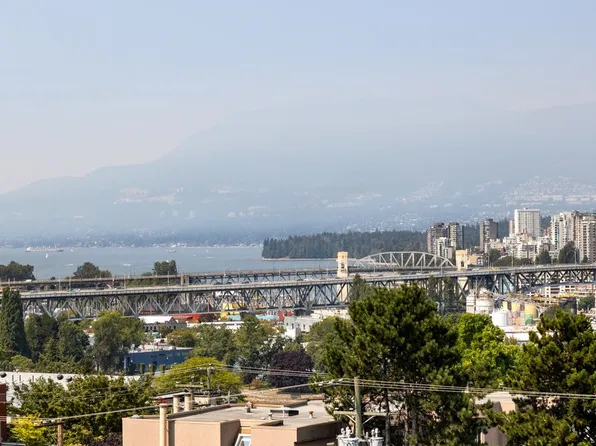 1068 Broadway W #707, Vancouver, BC V6H 0A7
