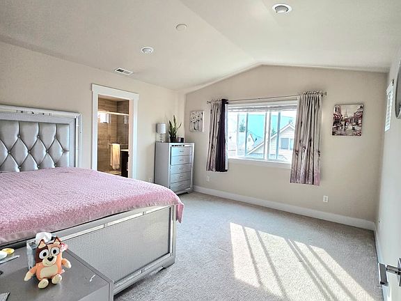 Spacious Master bed